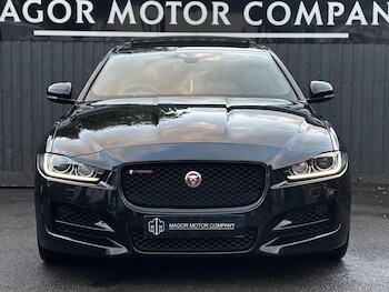 Used Jaguar XE 2017 for sale - 76473471: Photo