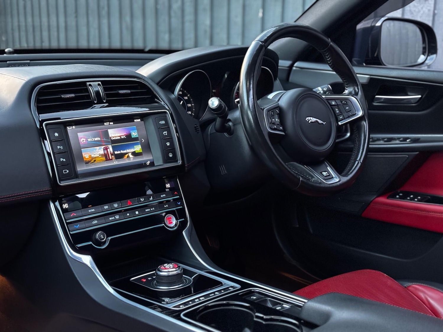 Used Jaguar XE for sale - 76473471: Photo 6