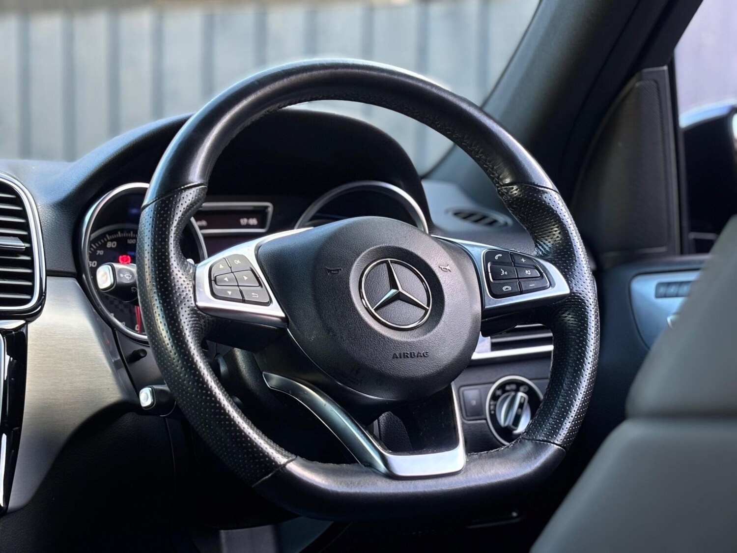 Used Mercedes-Benz GLE 2018 for sale - 78127607: Photo 12