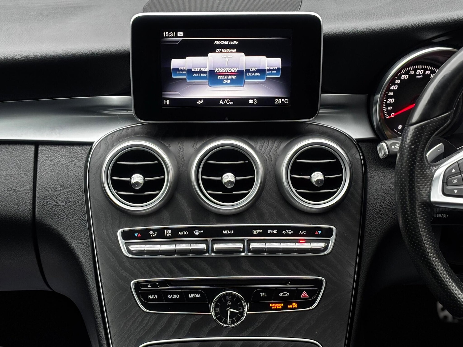 Used Mercedes-Benz C Class 2018 for sale - 77202971: Photo 8