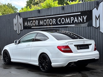 Used Mercedes-Benz C Class 2015 for sale - 79496539: Photo