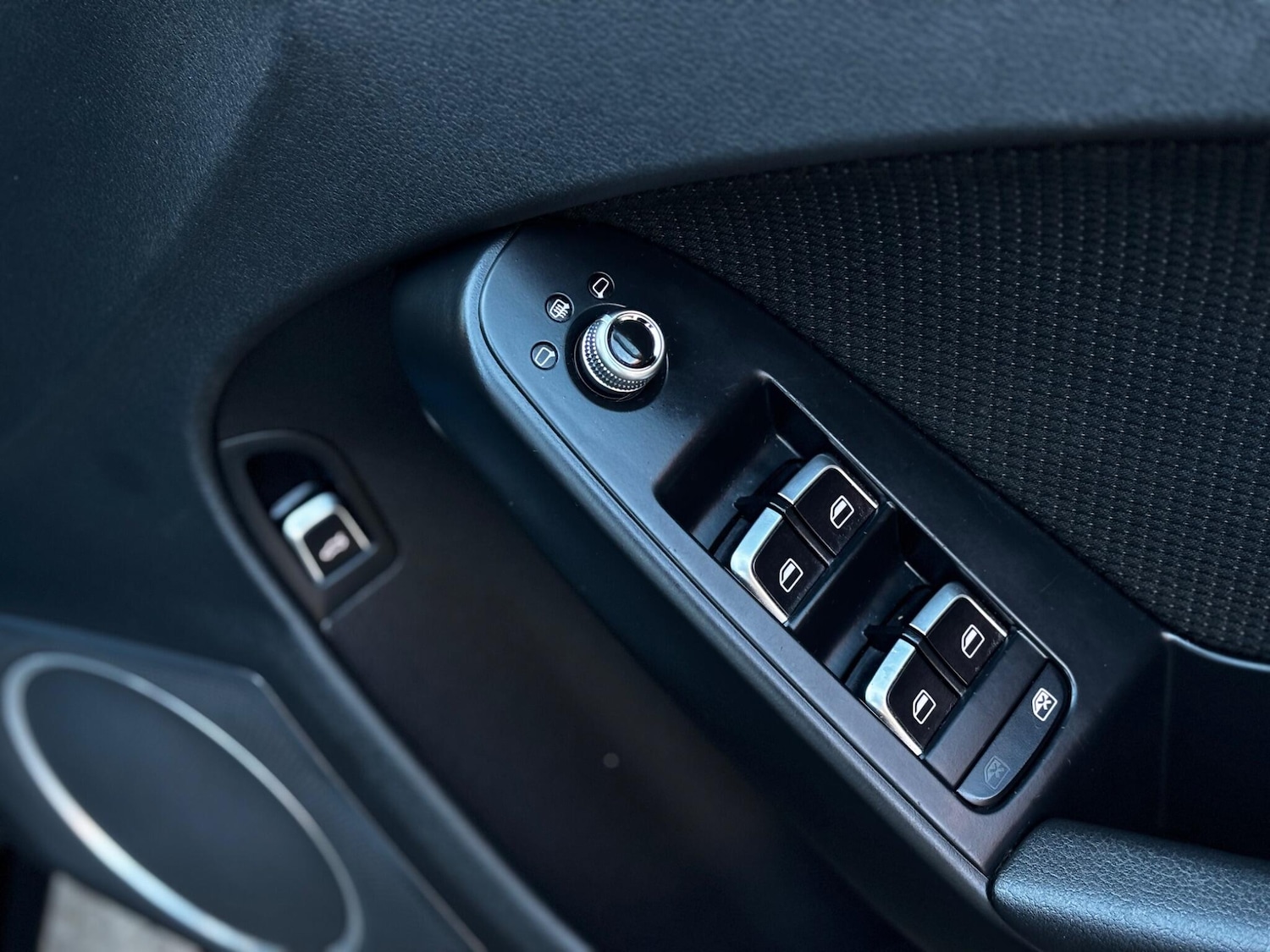 Used Audi A4 2015 for sale - 77082114: Photo 12