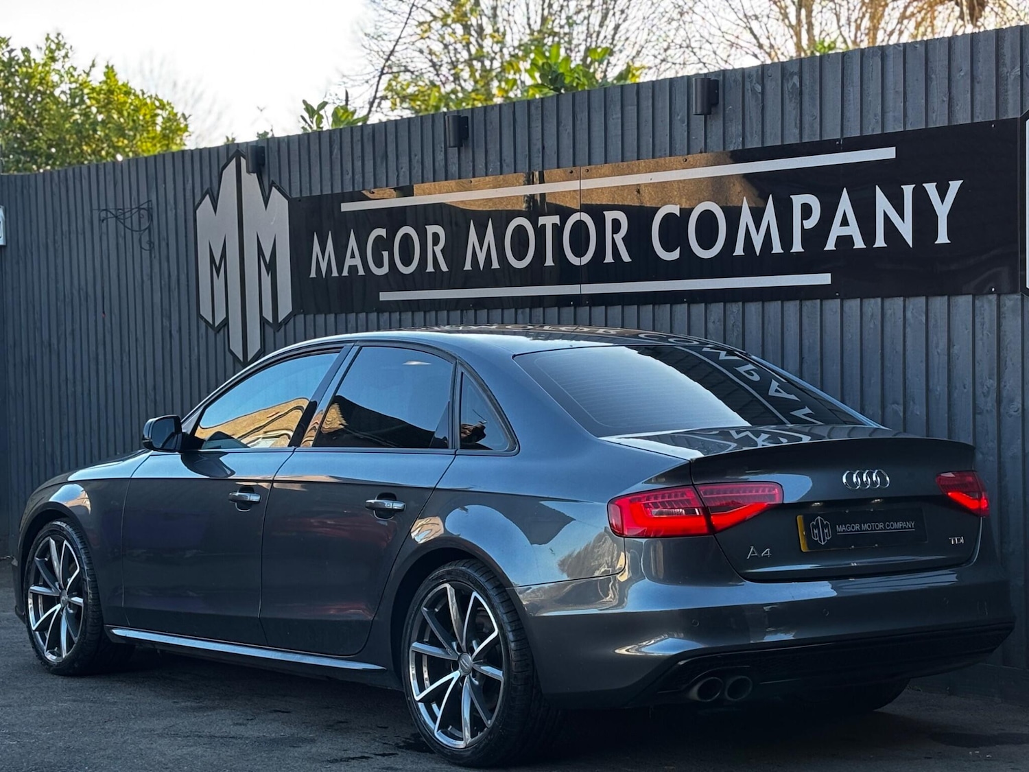 Used Audi A4 2015 for sale - 77082114: Photo 4