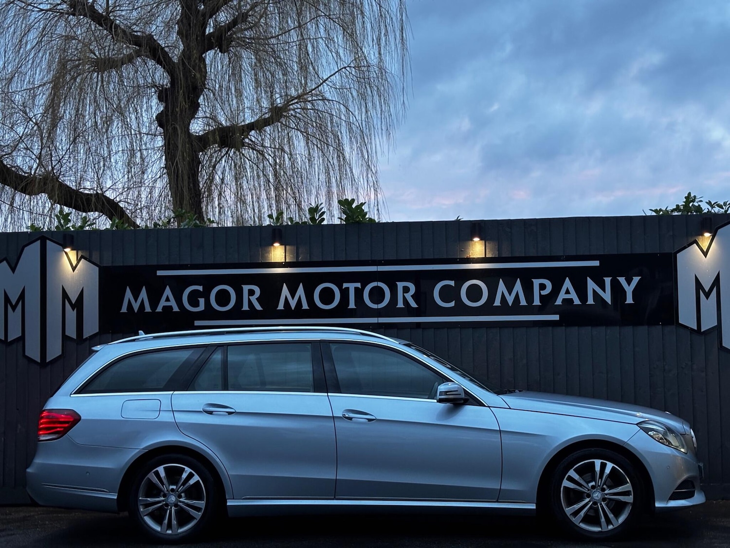 Used Mercedes-Benz E Class 2013 for sale - 77029719: Photo 2