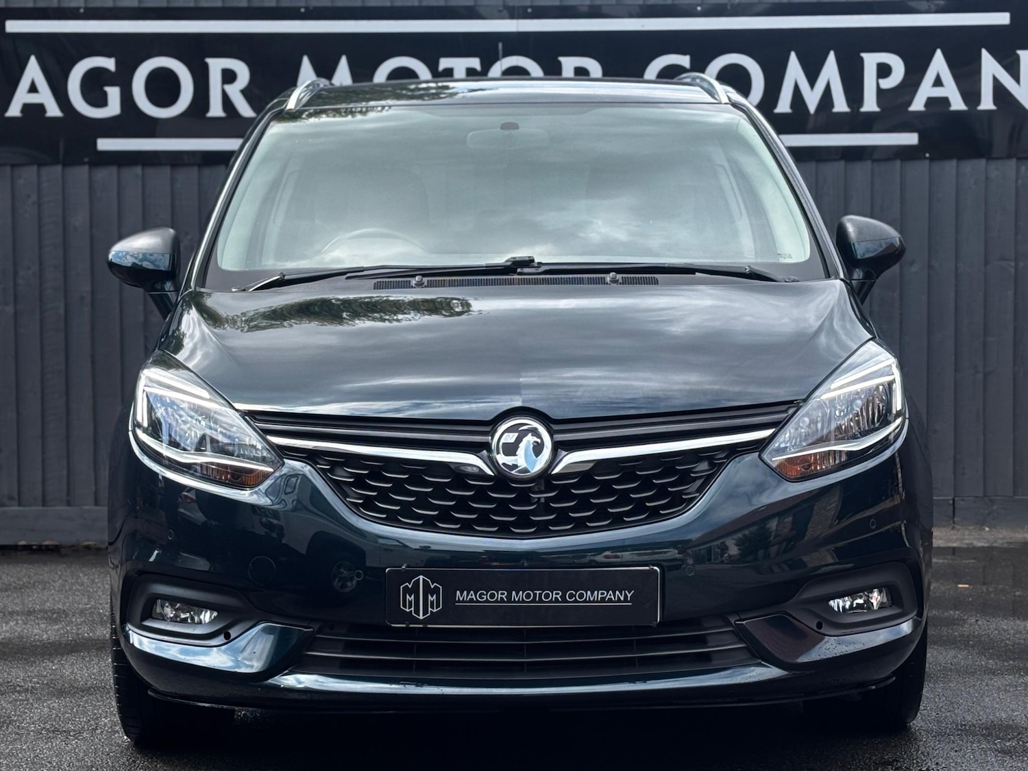 Used Vauxhall Zafira Tourer 2017 for sale - 76359984: Photo 3