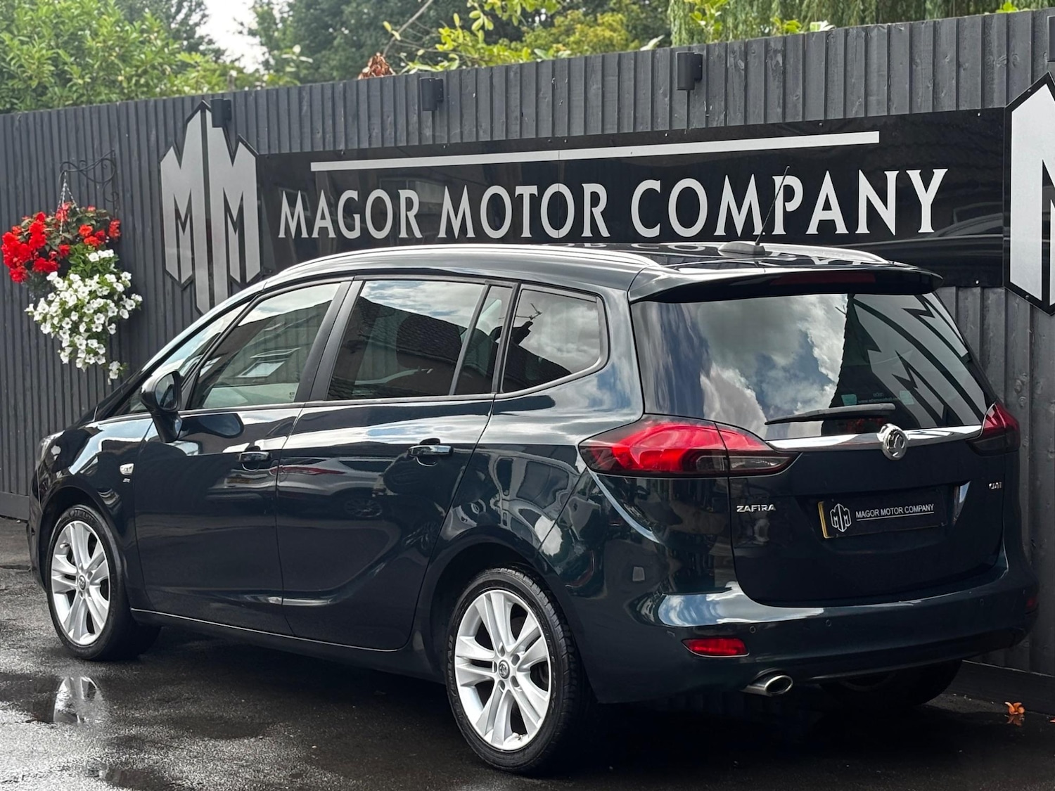 Used Vauxhall Zafira Tourer 2017 for sale - 76359984: Photo 4