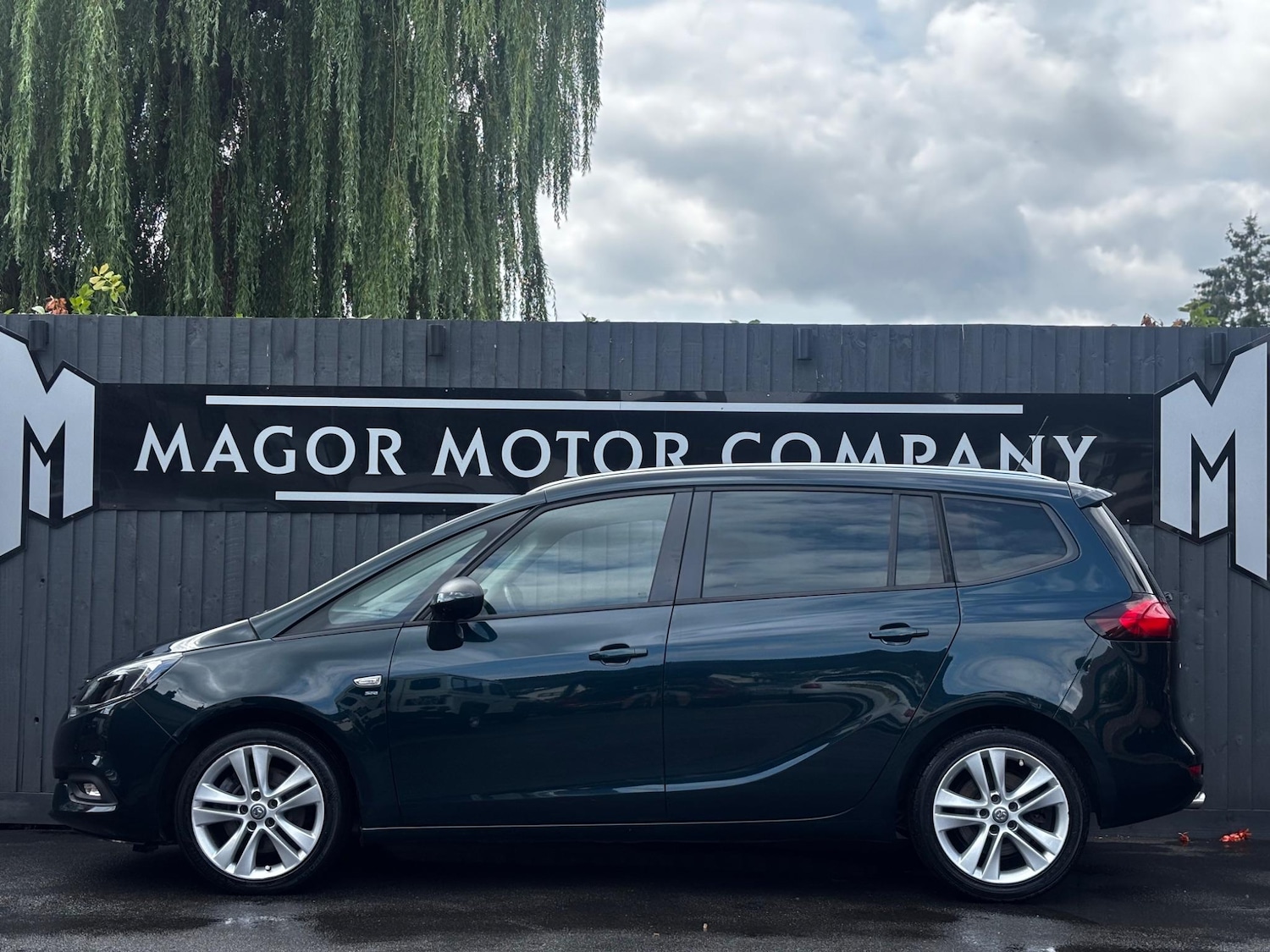 Used Vauxhall Zafira Tourer 2017 for sale - 76359984: Photo 5