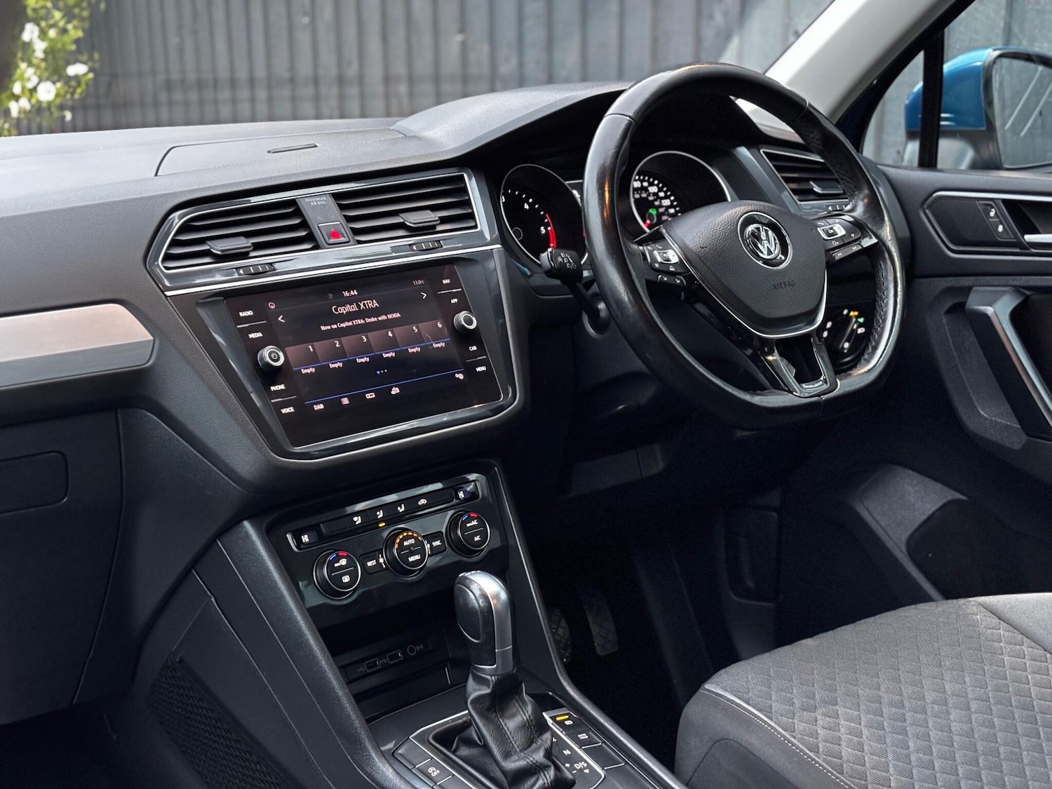 Used Volkswagen Tiguan 2018 for sale - 76398342: Photo 6