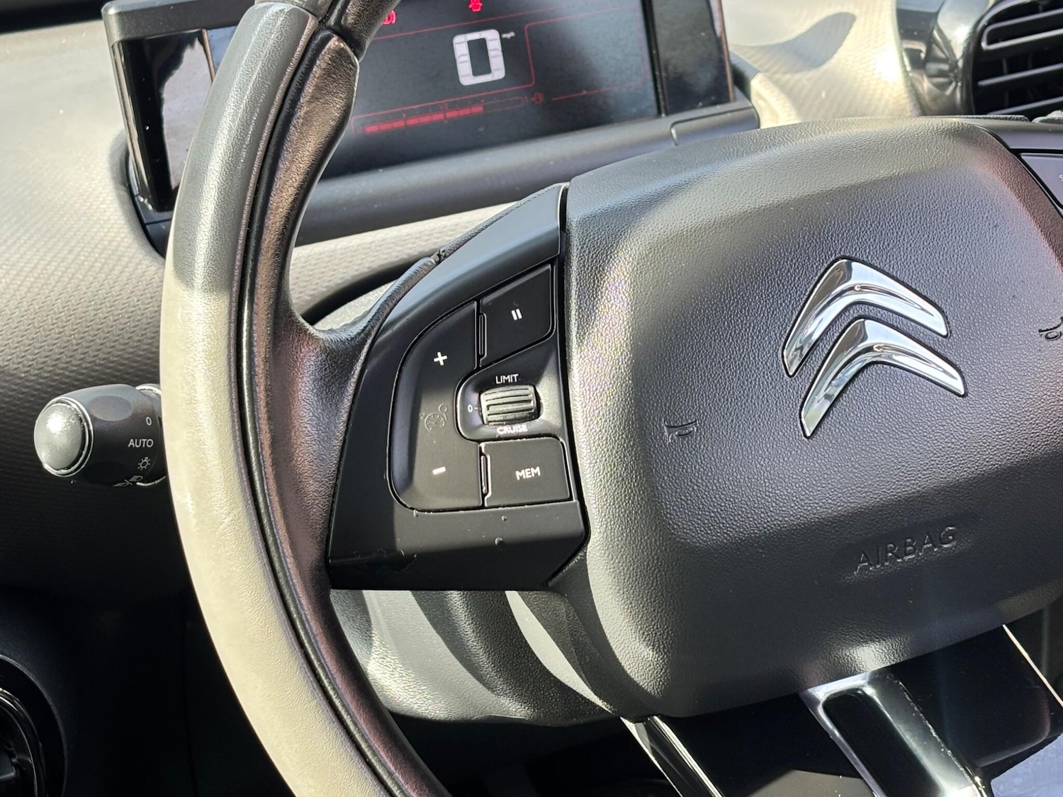 Used Citroen C4 Cactus 2016 for sale - 77993815: Photo 11