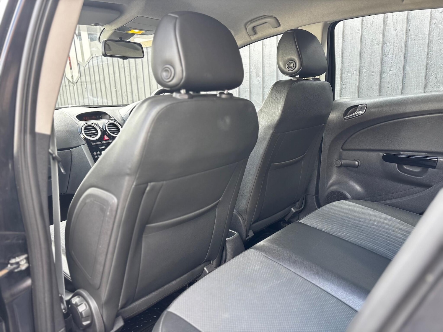 Used Vauxhall Corsa 2010 for sale - 76397940: Photo 15