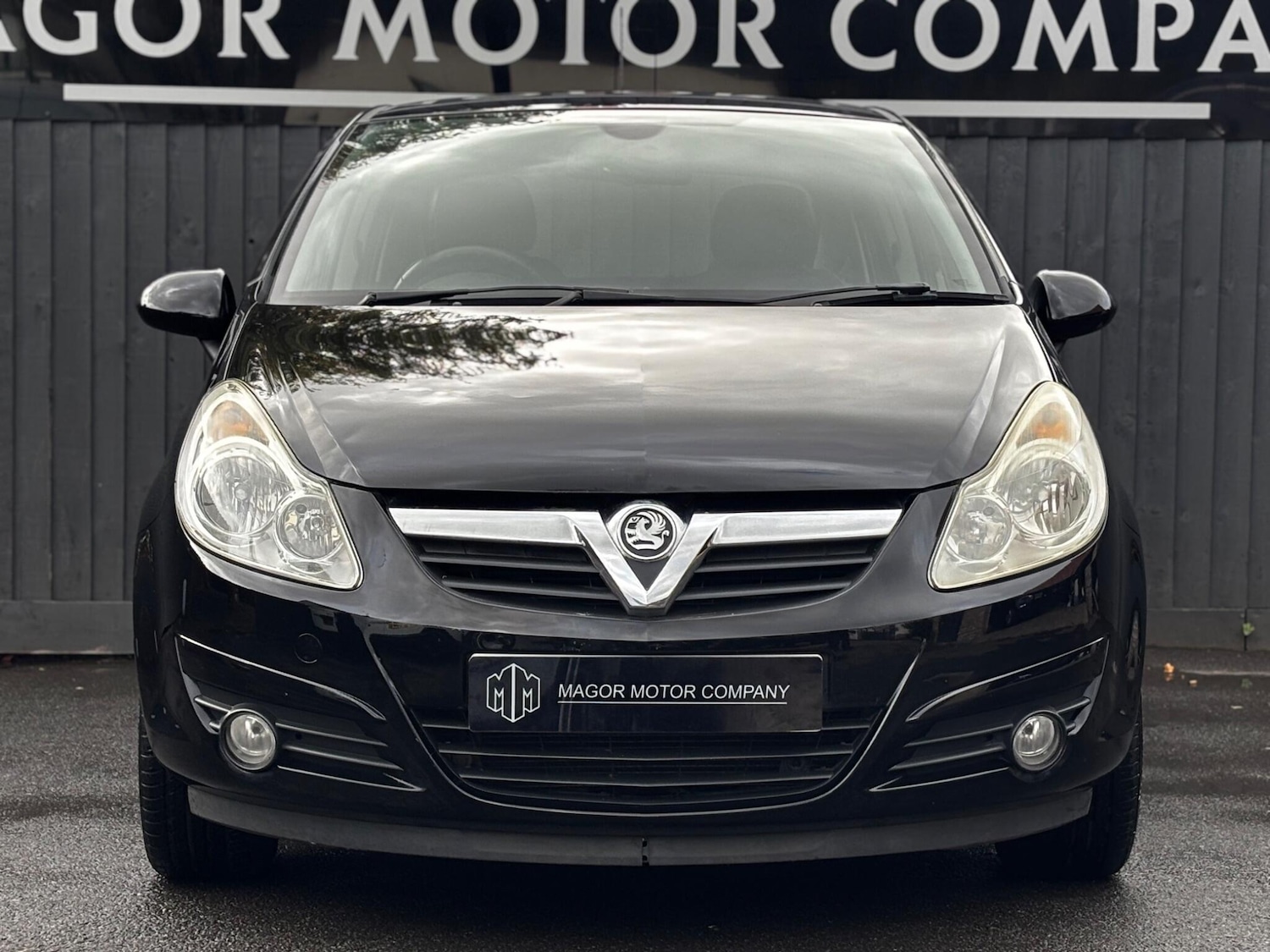 Used Vauxhall Corsa 2010 for sale - 76397940: Photo 3