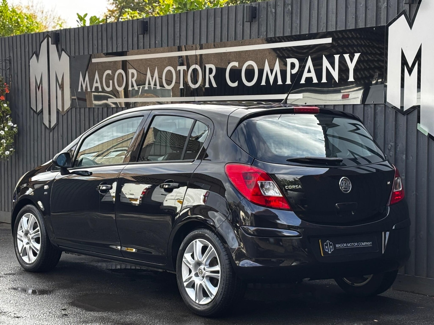 Used Vauxhall Corsa 2010 for sale - 76397940: Photo 4