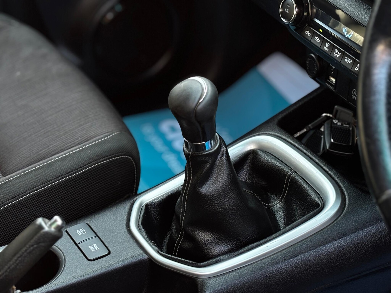 Used Toyota Hilux for sale - 77657760: Photo 15