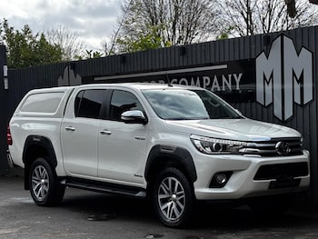 Used Toyota Hilux 2018 for sale - 77657760: Photo