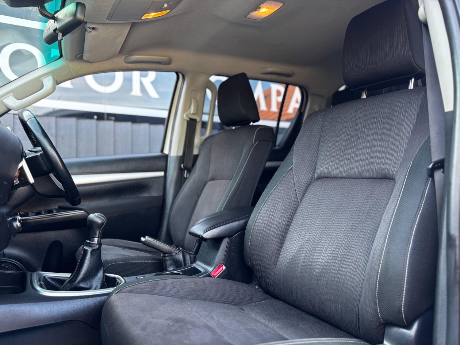 Used Toyota Hilux for sale - 77657760: Photo 22