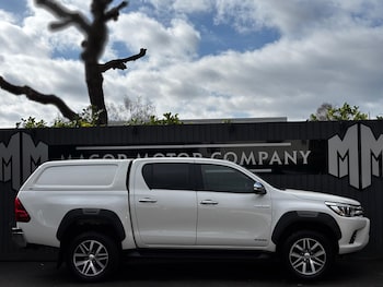 Used Toyota Hilux 2018 for sale - 77657760: Photo