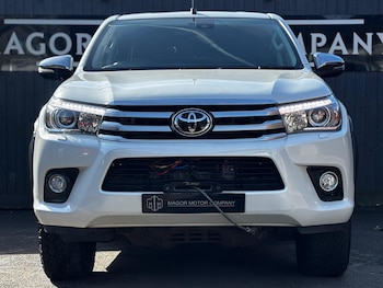 Used Toyota Hilux 2018 for sale - 77657760: Photo