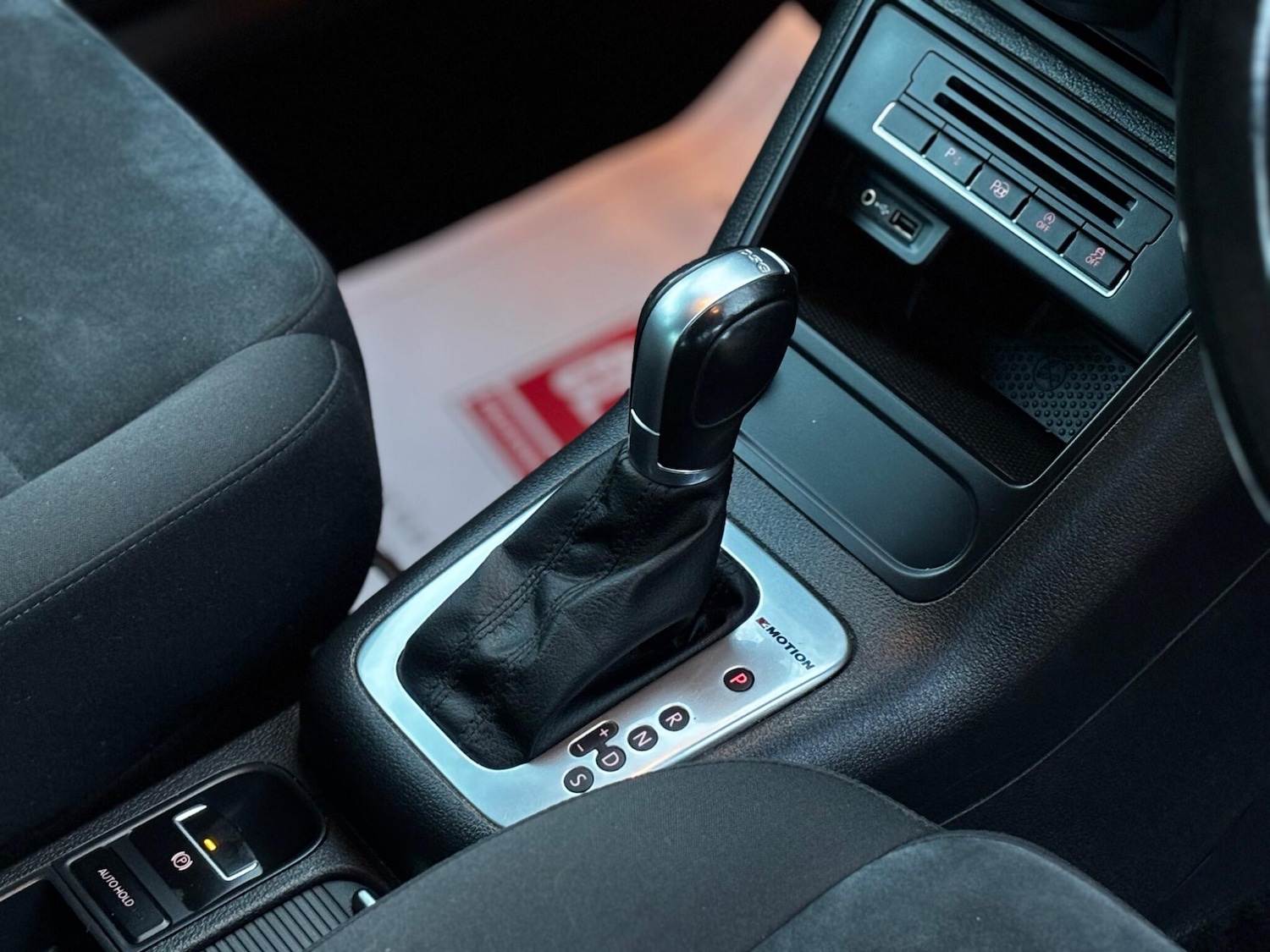 Used Volkswagen Tiguan 2015 for sale - 76865518: Photo 10