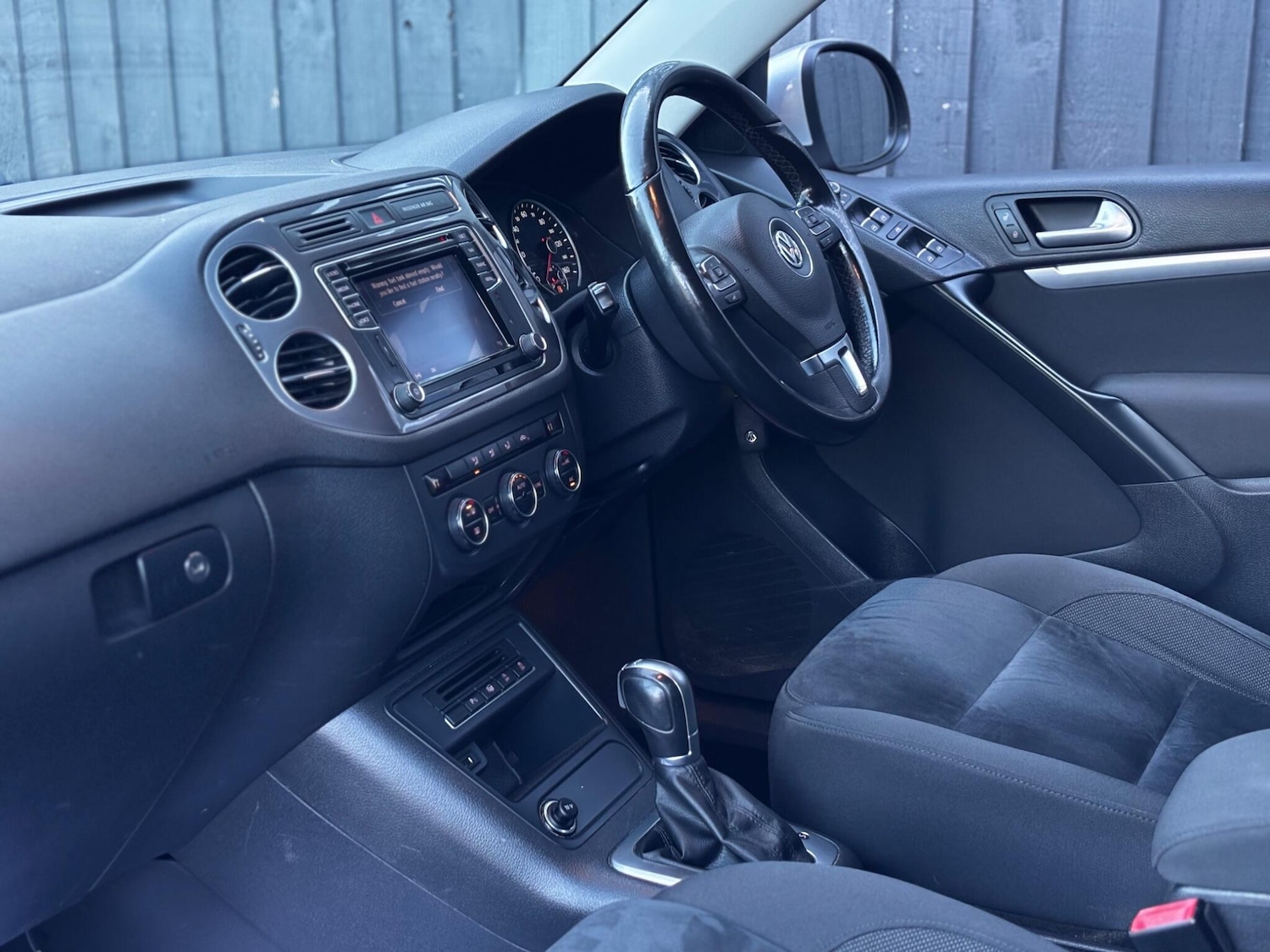 Used Volkswagen Tiguan 2015 for sale - 76865518: Photo 6