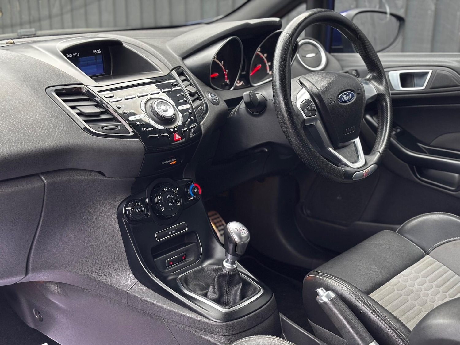 Used Ford Fiesta 2013 for sale - 76158822: Photo 6