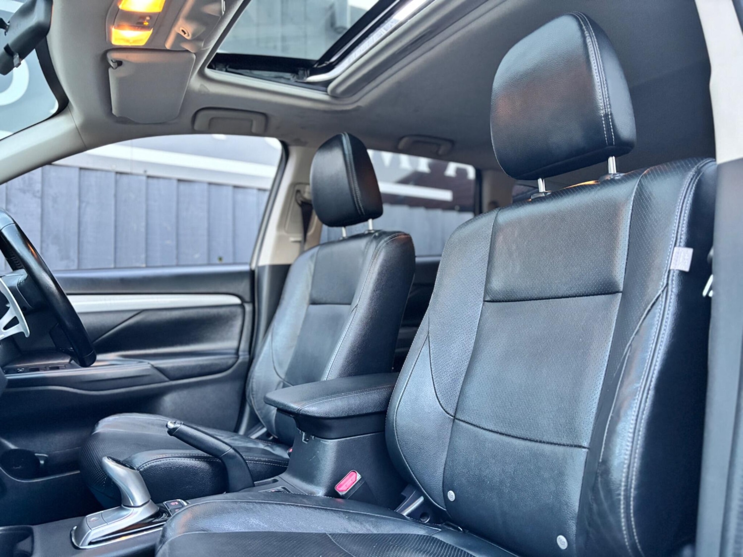 Used Mitsubishi Outlander 2015 for sale - 77993554: Photo 14