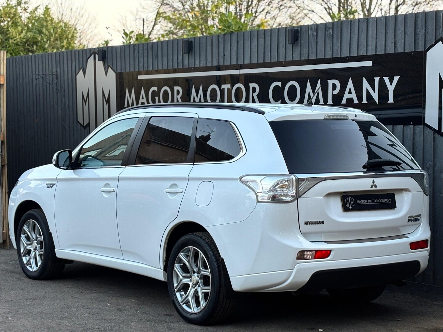 Used Mitsubishi Outlander 2015 for sale - 77993554: Photo 4