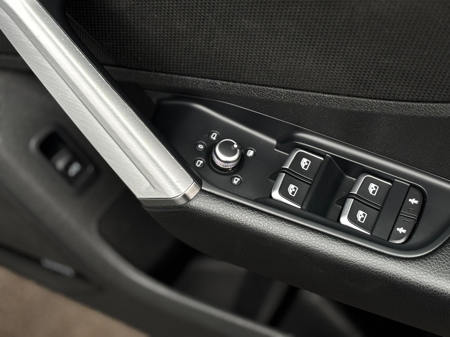 Used Audi Q2 for sale - 77344530: Photo 10