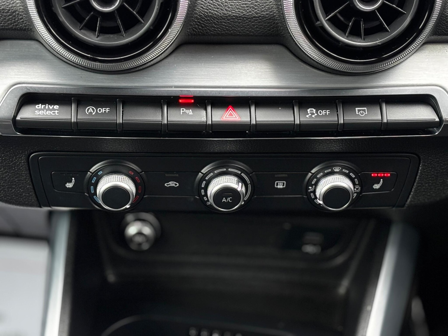 Used Audi Q2 for sale - 77344530: Photo 11