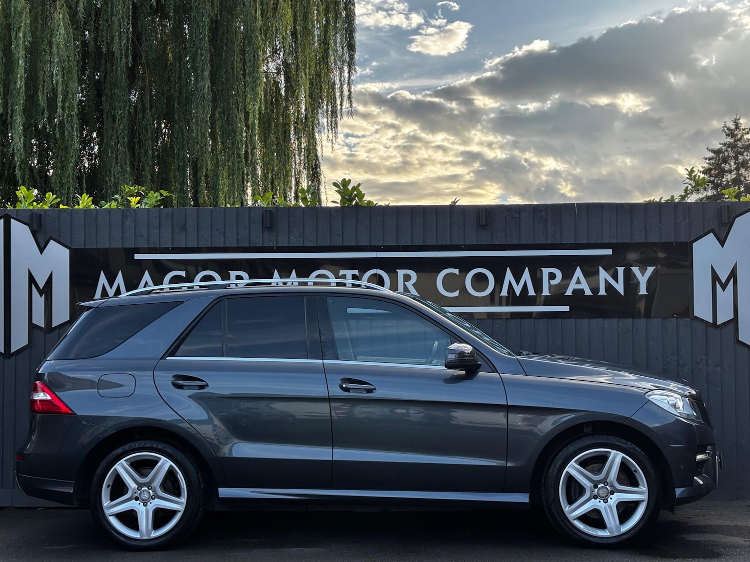Used Mercedes-Benz M-Class 2014 for sale - 76151712: Photo 2
