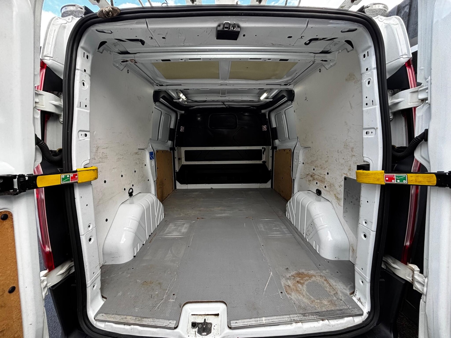 Used Ford Transit Custom 2015 for sale - 76060475: Photo 15