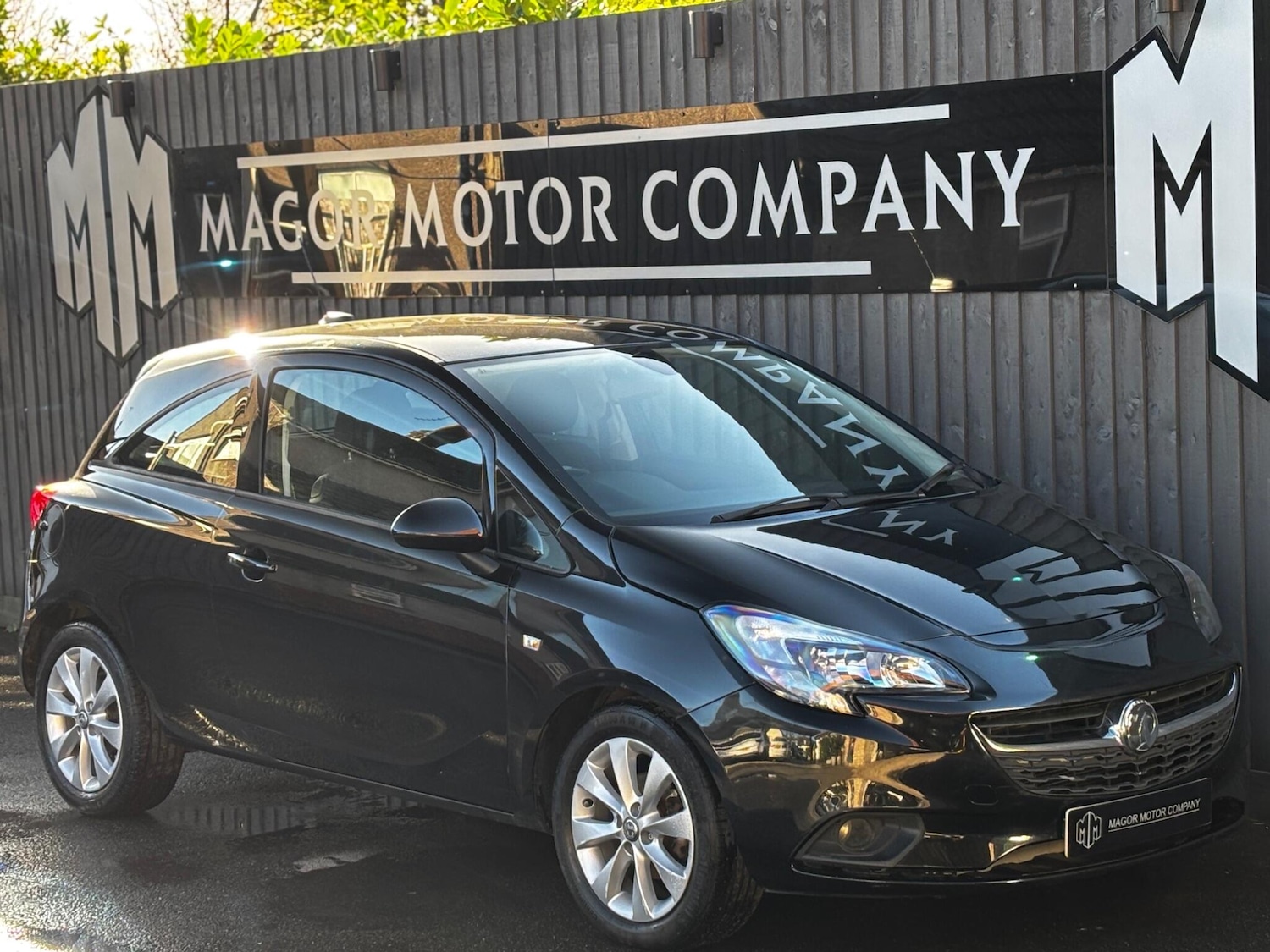 Used Vauxhall Corsa for sale - 76607188: Photo 1