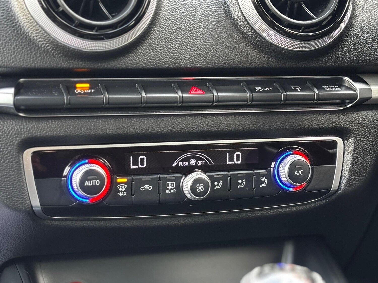 Used Audi A3 2016 for sale - 76370306: Photo 15