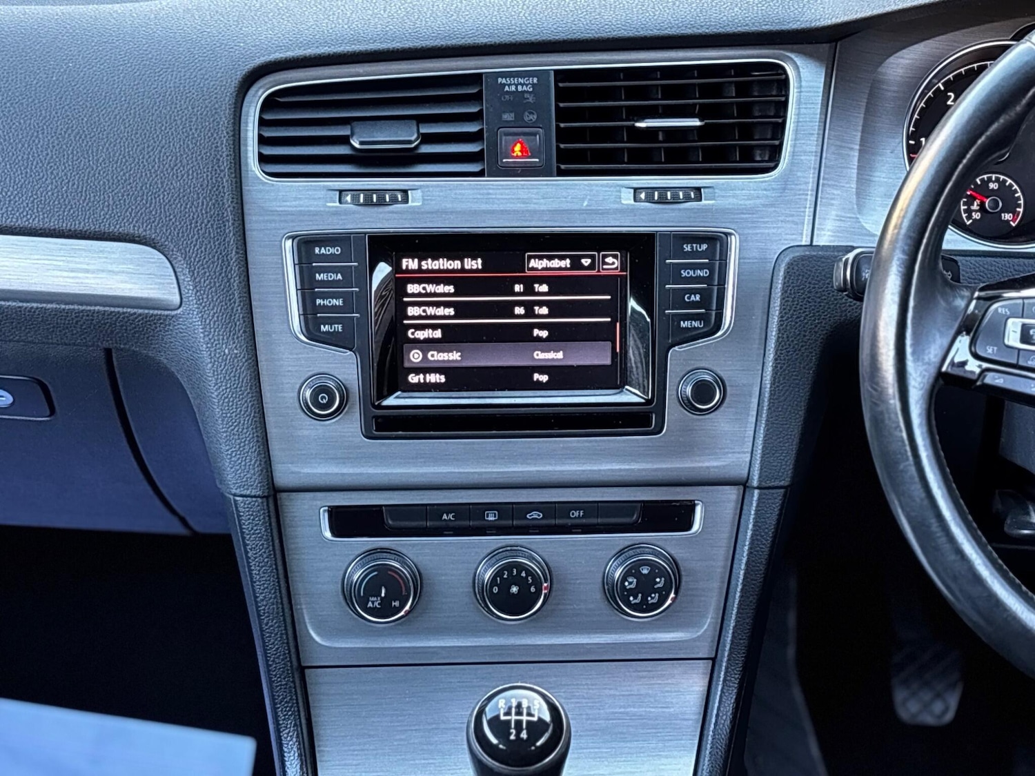 Used Volkswagen Golf 2014 for sale - 76606898: Photo 9