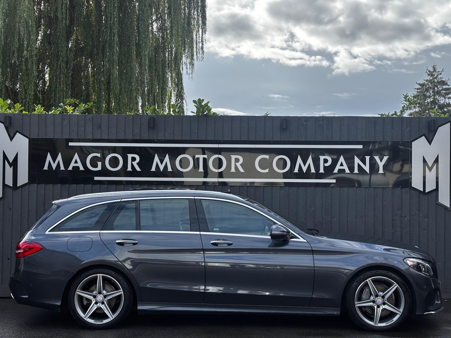 Used Mercedes-Benz C Class 2016 for sale - 76349432: Photo 2