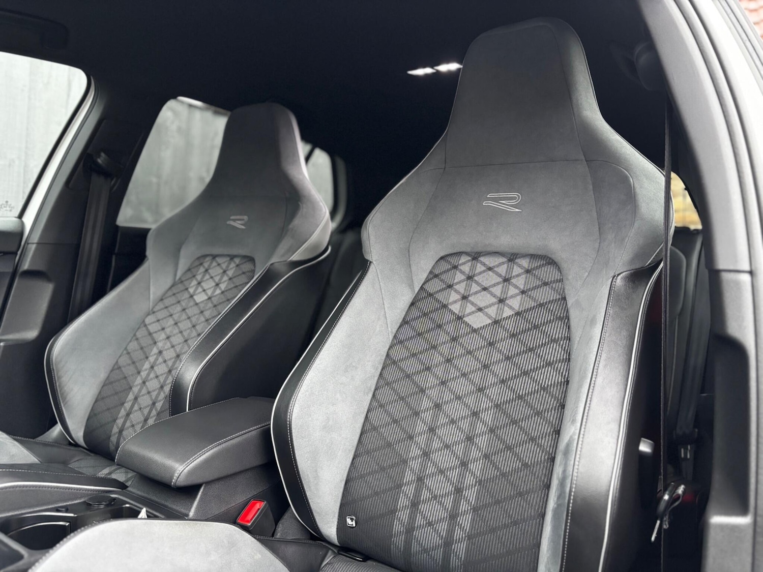 Used Volkswagen Golf for sale - 76994085: Photo 16