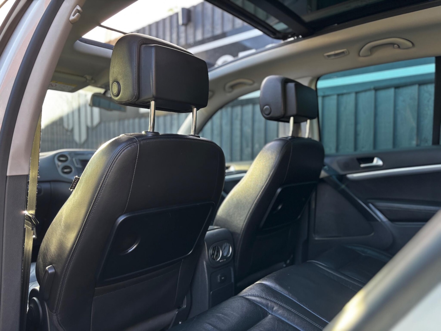 Used Volkswagen Tiguan 2015 for sale - 76742790: Photo 18