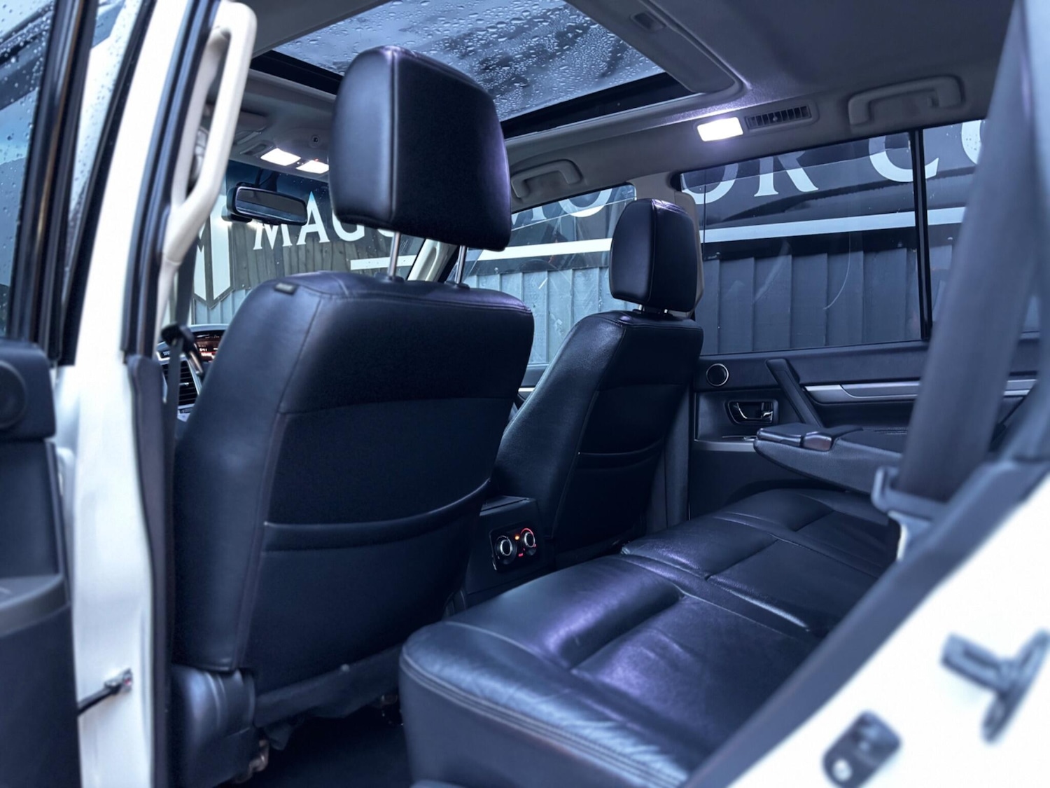 Used Mitsubishi Shogun 2015 for sale - 77704722: Photo 15