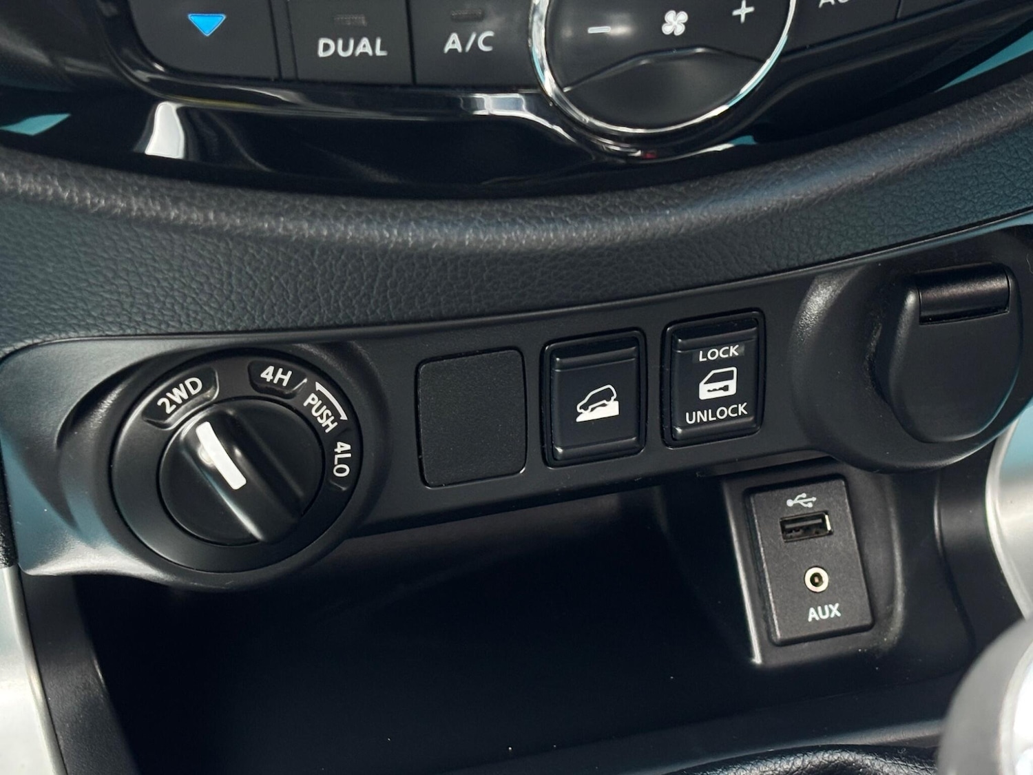 Used Nissan Navara 2018 for sale - 78127391: Photo 14