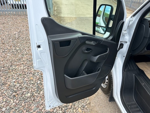 Used Renault Master 2019 for sale - 75150000: Photo 32