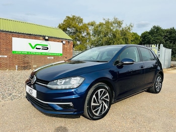 Used Volkswagen Golf 2019 for sale - 75897122: Photo