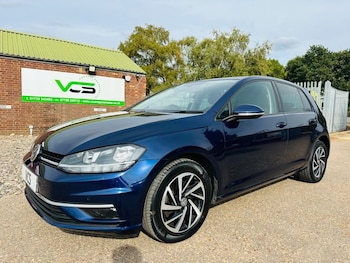 Used Volkswagen Golf 2019 for sale - 75897122: Photo
