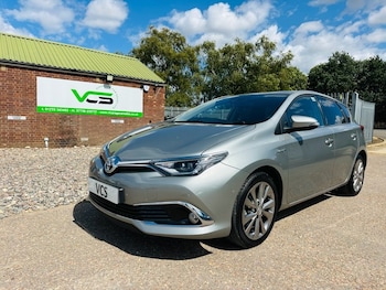 2017 (17) - 1.8 VVT-h Excel Hatchback 5dr Petrol Hybrid CVT Euro 6 (s/s) (Safety Sense)