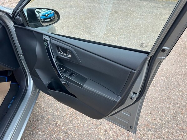 Used Toyota Auris 2017 for sale - 75488098: Photo 34