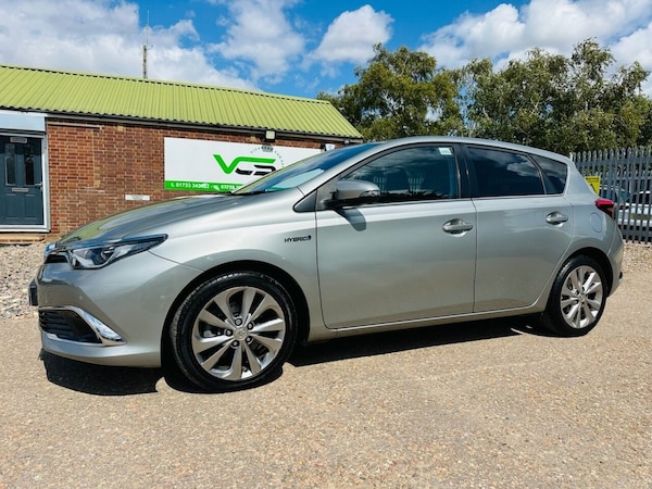 Used Toyota Auris 2017 for sale - 75488098: Photo 3