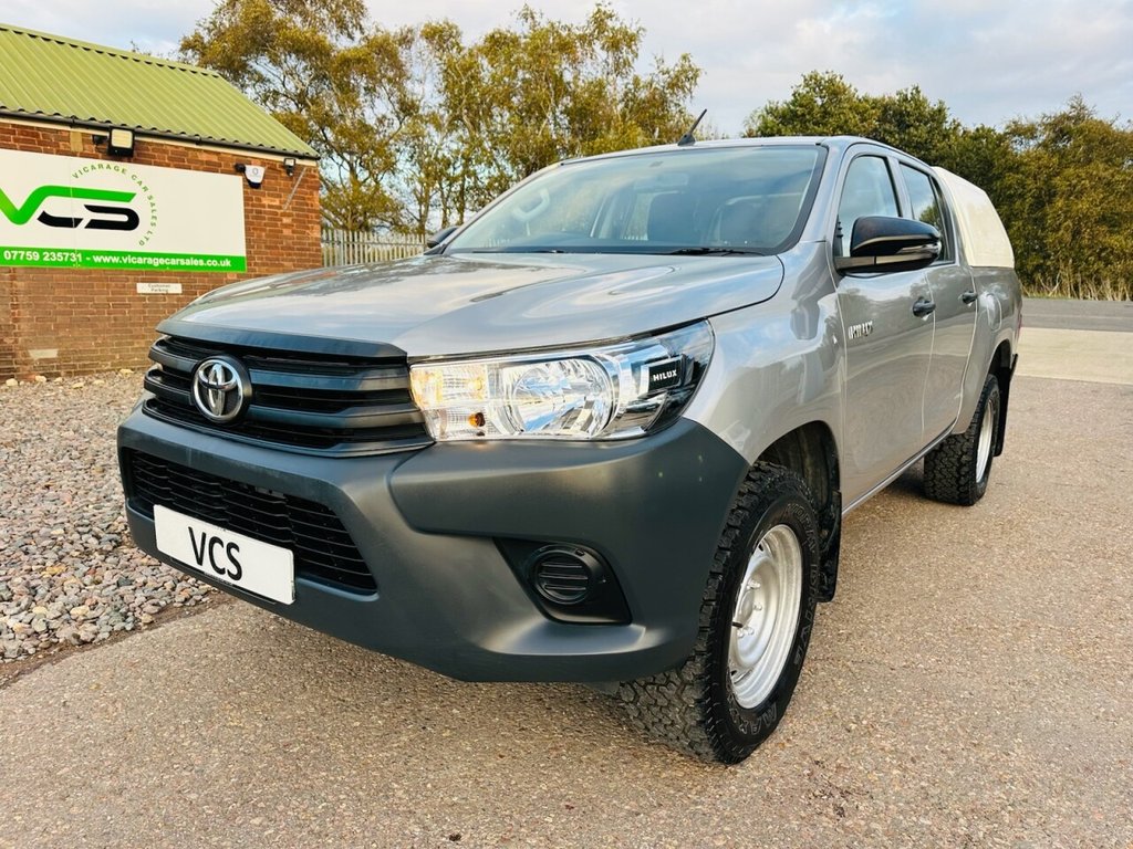 Used Toyota Hilux 2019 for sale - 76333448: Photo 2
