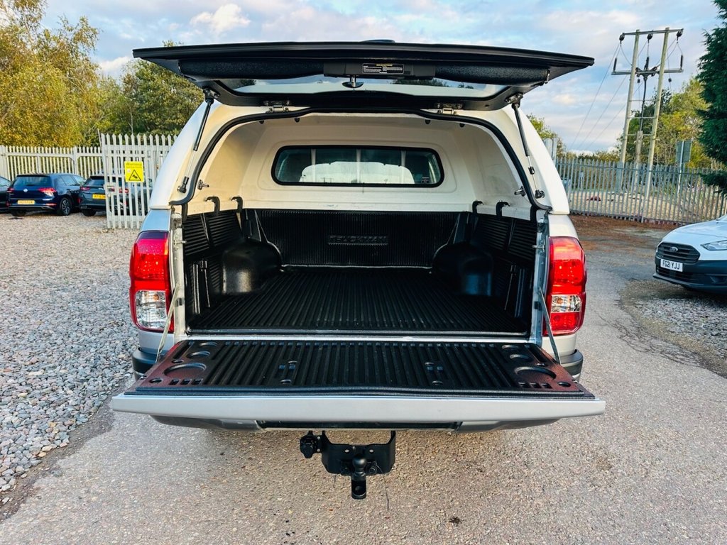 Used Toyota Hilux 2019 for sale - 76333448: Photo 25