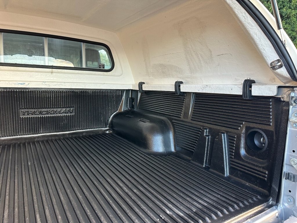 Used Toyota Hilux 2019 for sale - 76333448: Photo 28