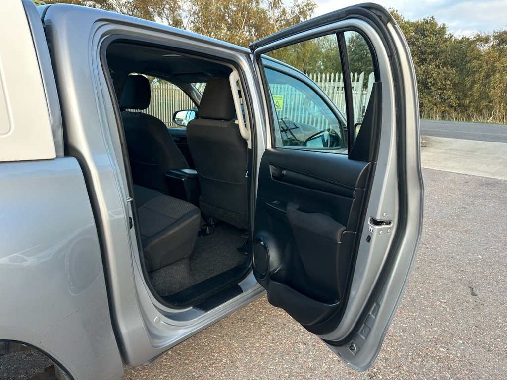 Used Toyota Hilux 2019 for sale - 76333448: Photo 38