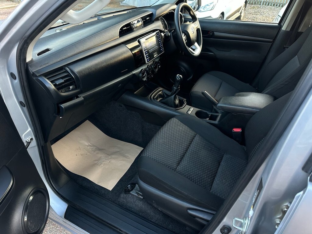 Used Toyota Hilux 2019 for sale - 76333448: Photo 44