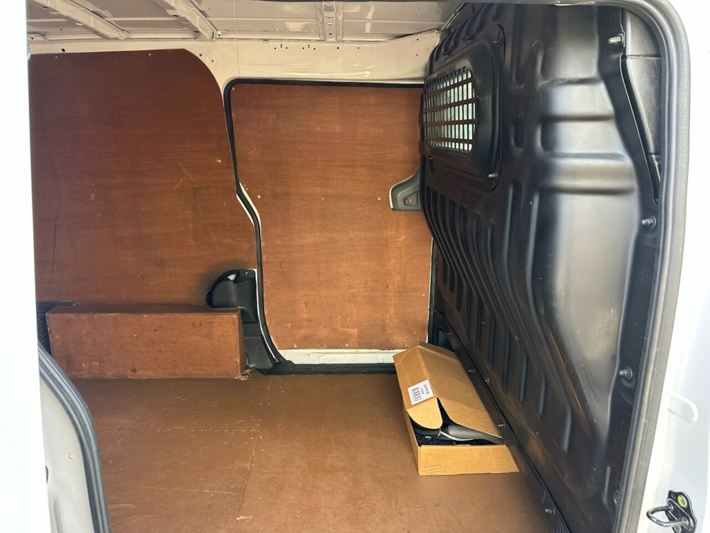 Used Nissan e-NV200 2015 for sale - 77967020: Photo 24